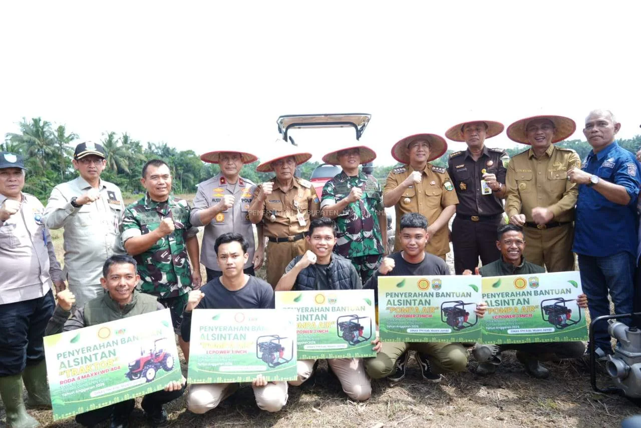 Penananaman Padi Serentak Untuk Mencapai Swasembada Pangan Nasional Seluruh Indonesia