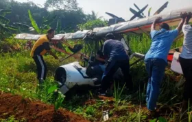 Pesawat latih TNI AU jatuh di Ciampea, Bogor, Jawa Barat, Minggu, 3 Agustus 2025. Foto: Dok BNPB.