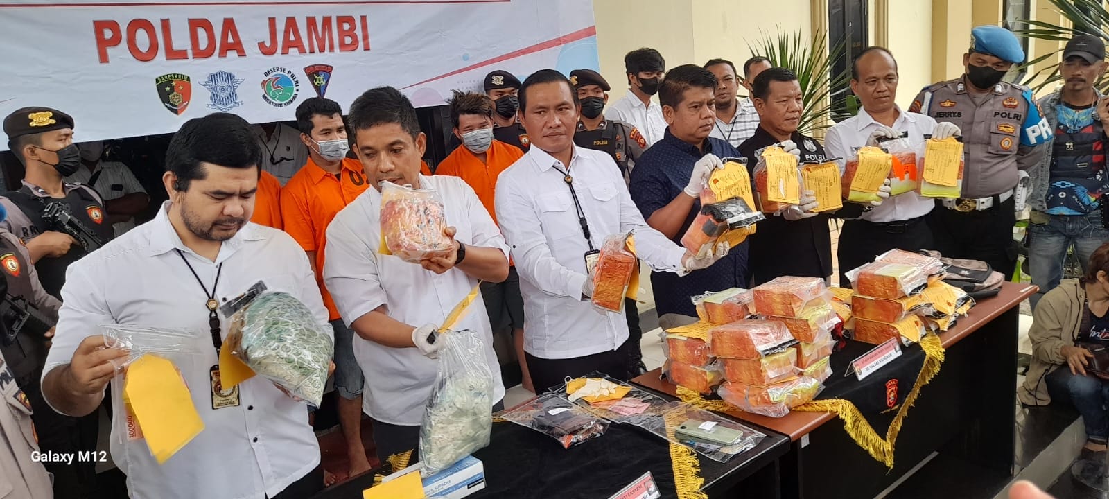 Ditresnarkoba Polda Jambi Tangkap 4 Kurir Narkoba Serta Amankan Puluhan Kilo Shabu dan Extacy