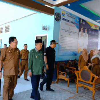 Wakil Abdullah Sani Meninjau Proses Ujian Akhir Tahun di SMA dan SMK Kerinci
