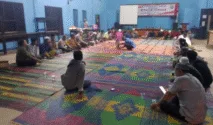 Sidang Kepala Desa yang dihadiri camat dan warga, Diduga Kirim Chat Mesum ke Istri Warga.