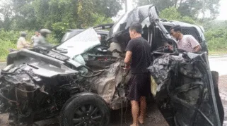 KECElAKAAN MAUT di Jalan Lintas Jambi-Muara Sabak, tepatnya di RT 01, Desa Niaso, Kecamatan Maro Sebo, Kabupaten Muaro Jambi, pada Jumat (30/5/2025) pagi. Kecelakaan itu menewaskan seorang ASN Pemkab Tanjab Timur.
