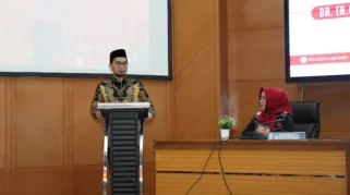 UPI tunjuk Ustaz Adi Hidayat sebagai dosen tetap Pascasarjana Linguistik. (Foto: Humas UPI)