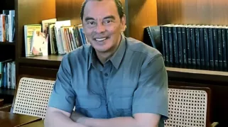 Yulfi Alfikri Noer S. IP., M. AP. Akademisi UIN STS Jambi.