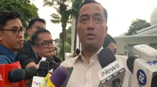 Mensesneg Prasetyo Hadi mengimbau para pejabat publik berhati-hati dalam mengambil dan menyampaikan kebijakan. Ini imbas demo masyarakat Pati yang menuntut Bupati Pati Sudewo mundur. (ist)