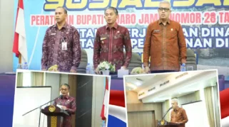 Wakil Bupati Junaidi Mahir saat membuka sosialisasi Perbup Nomor 28 Tahun 2025 di Hotel Shangratu. (Foto: Humas Pemkab Muaro Jambi)