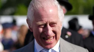 Raja Charles III Dikabarkan Siapkan Reuni Keluarga dengan Archie dan Lilibet